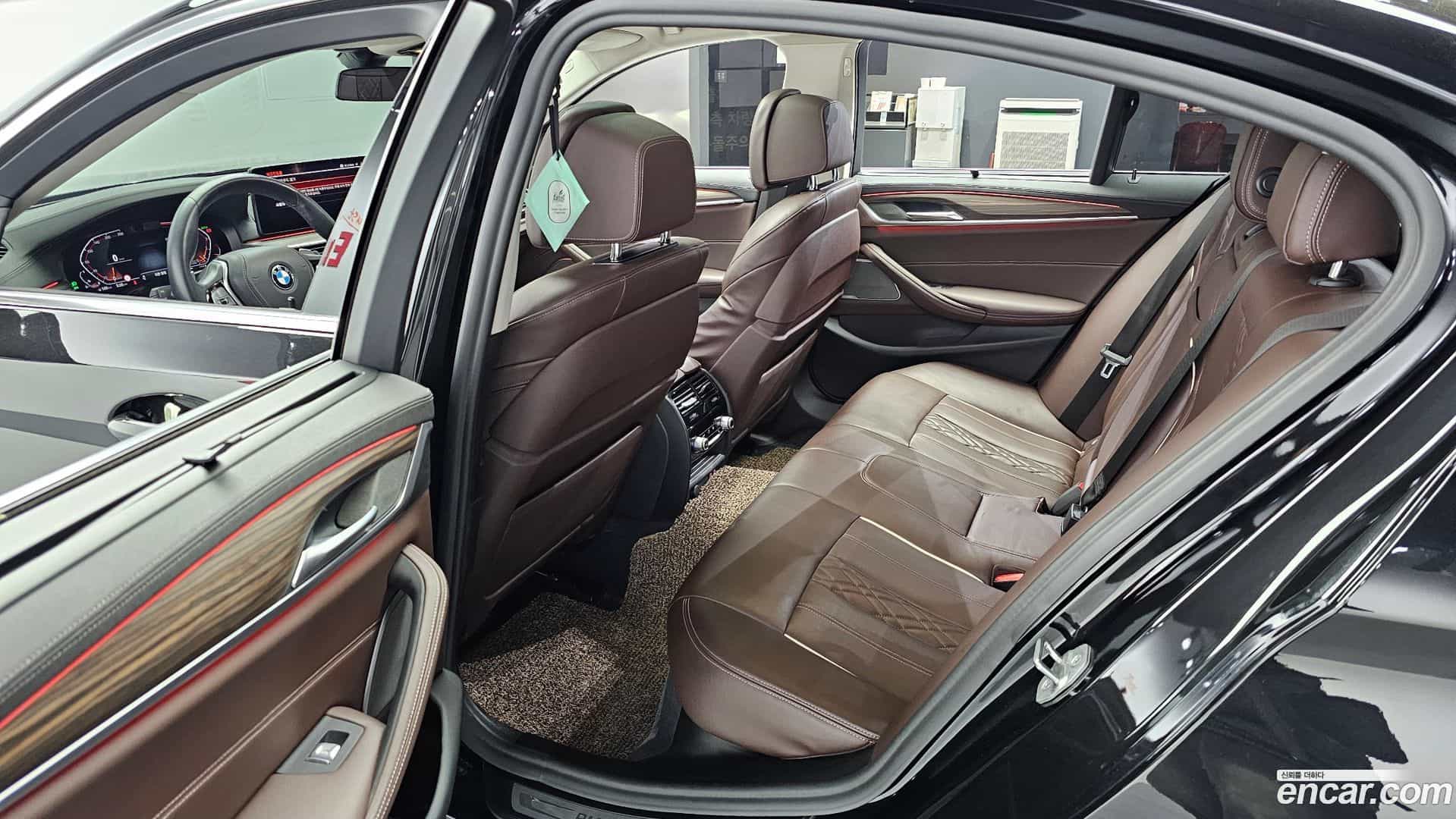 5-Series BMW 2022.2-INNER-036