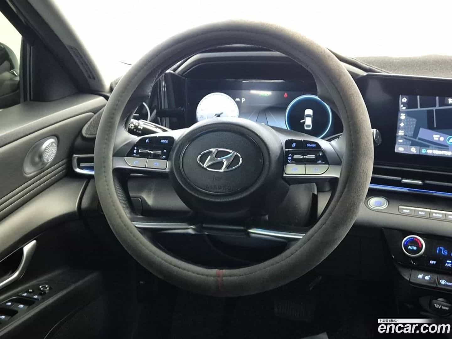 AVANTE Hyundai 2020.5-INNER-009
