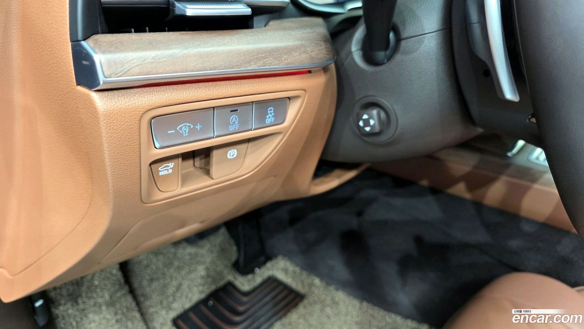Main__Slider__Photo:G80 Genesis 2022.2-15