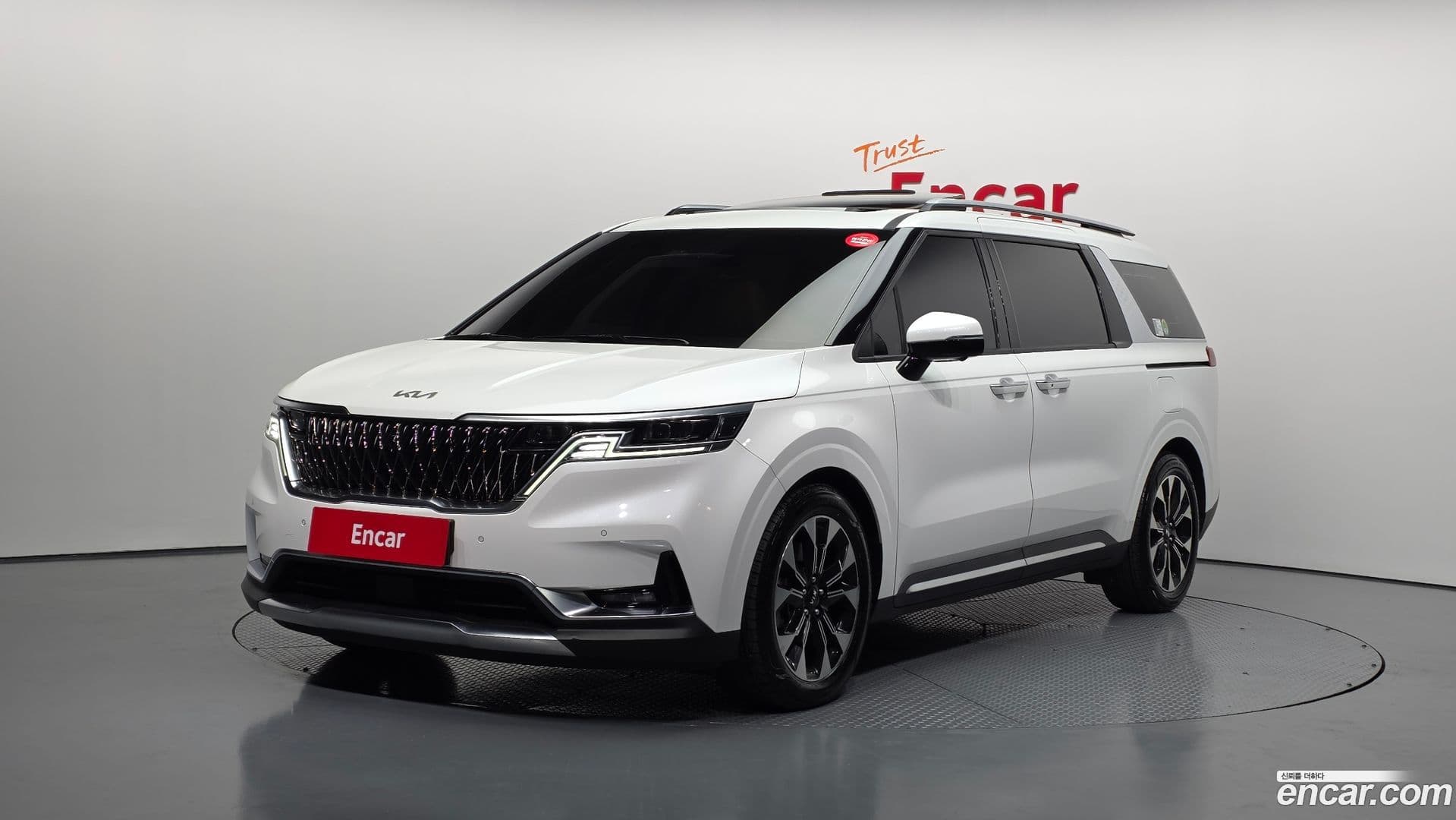 Main__Slider__Photo:Canival Kia 2021.0-0
