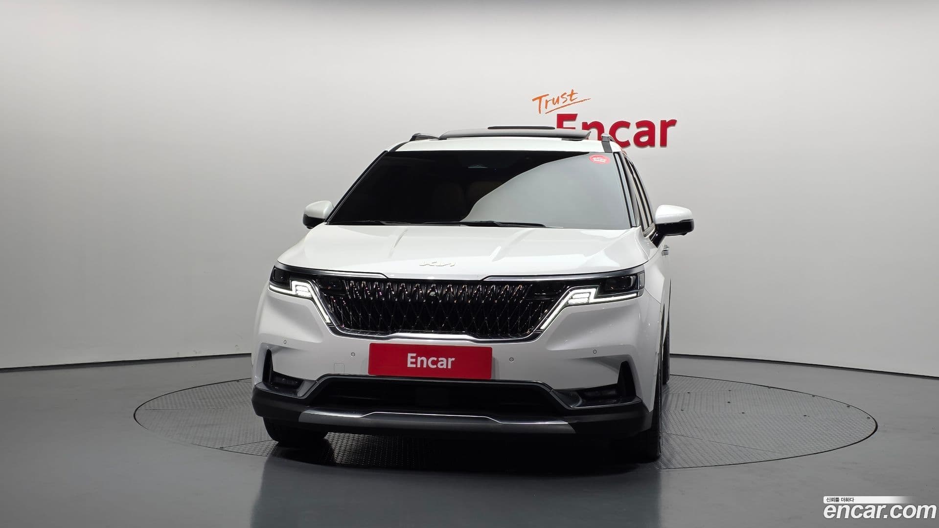 Main__Slider__Photo:Canival Kia 2021.0-2
