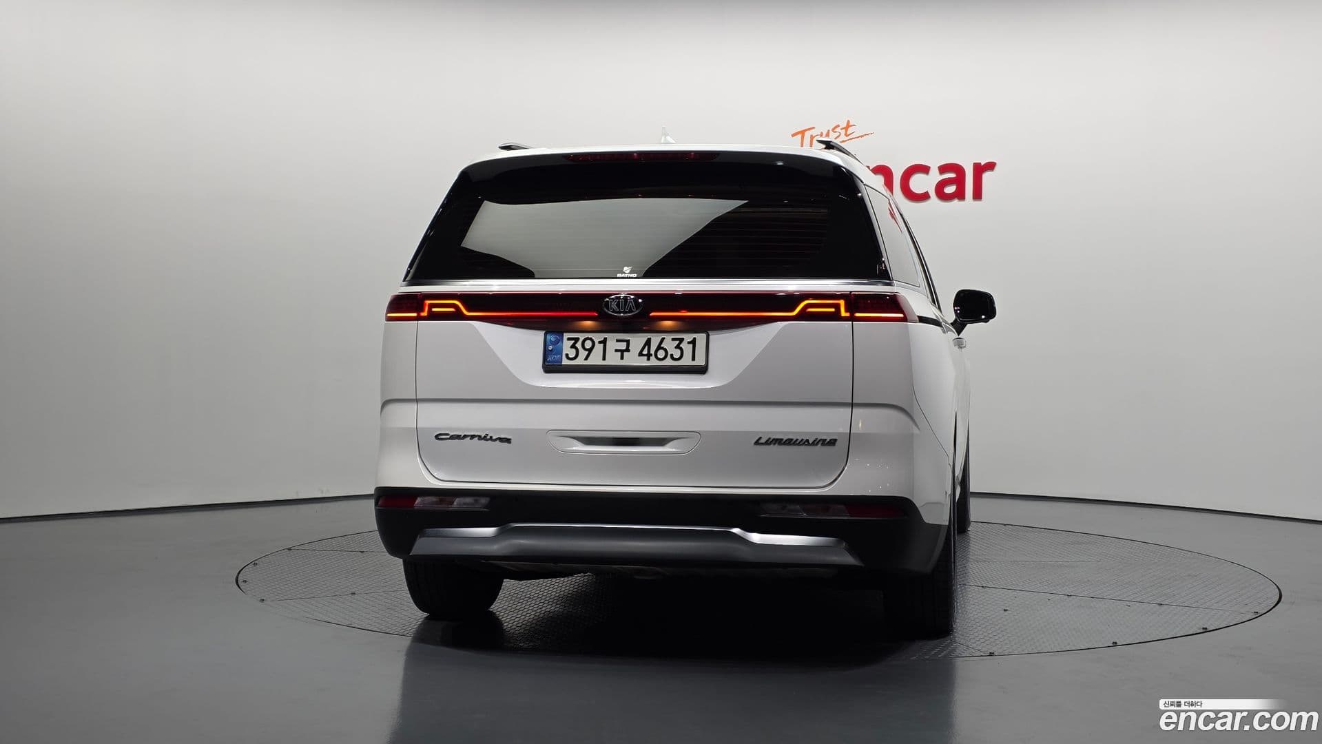 Main__Slider__Photo:Canival Kia 2021.0-3