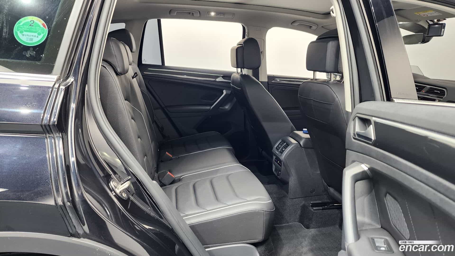 Tiguan Volkswagen 2023.9-OPTION-015