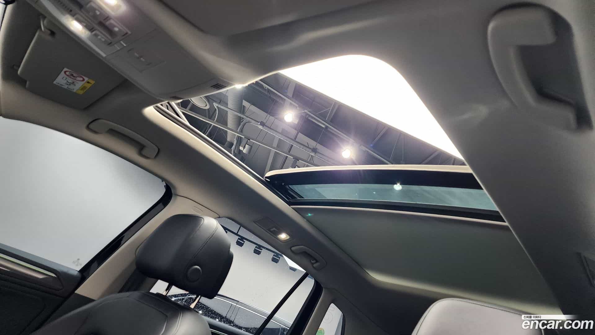 Tiguan Volkswagen 2023.9-OPTION-023