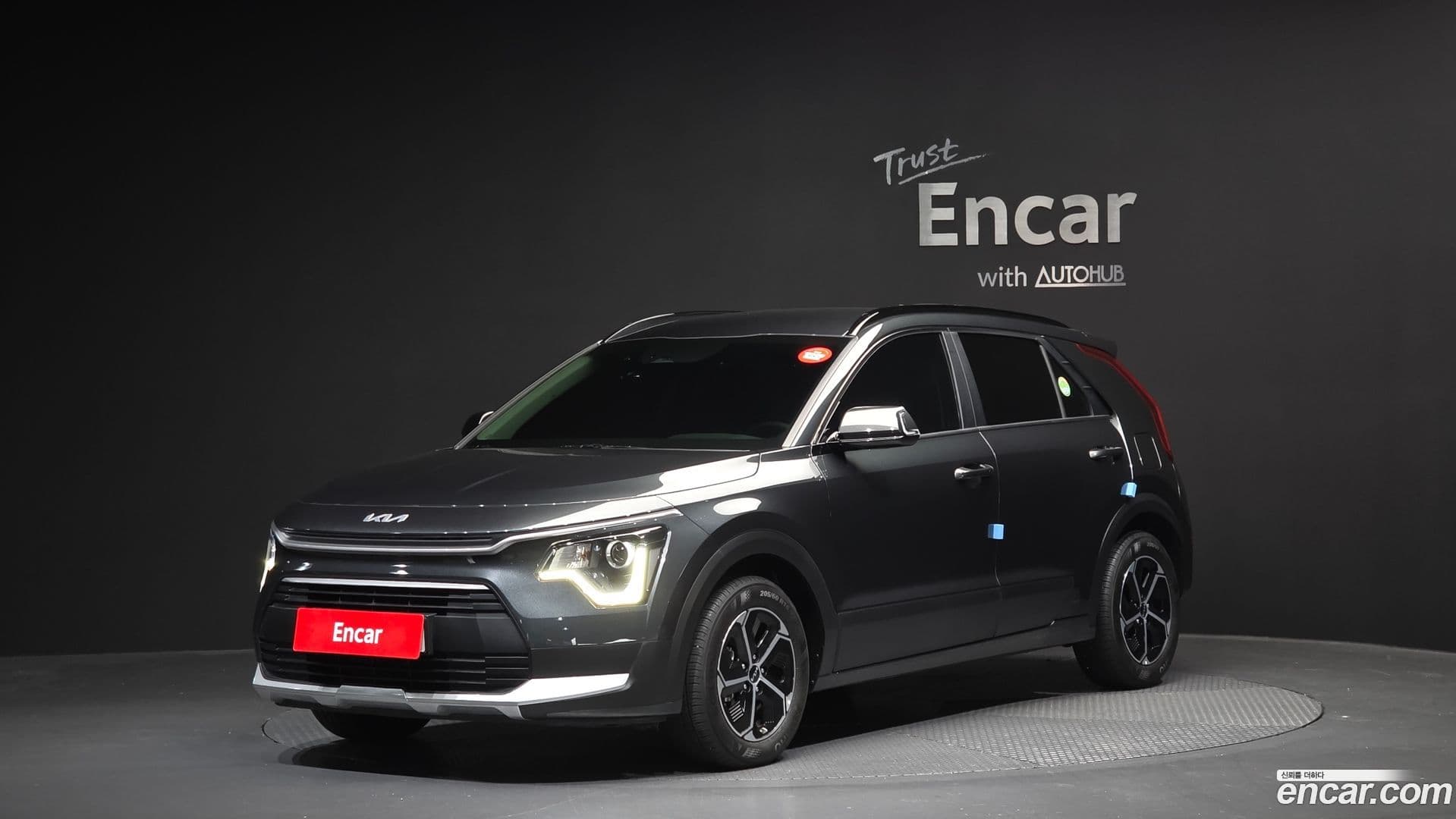 Main__Slider__Photo:Niro Kia 2024.1-0
