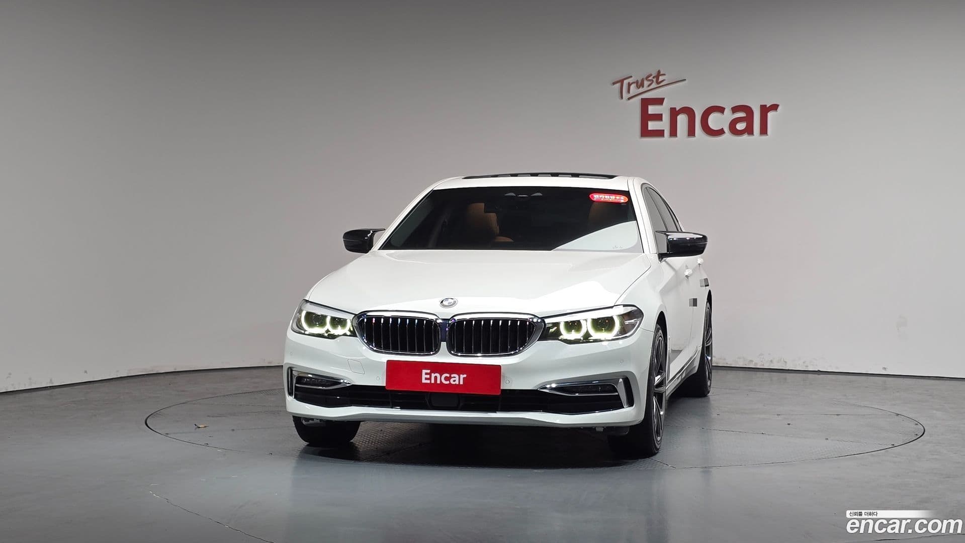 Main__Slider__Photo:5-Series BMW 2020.4-2