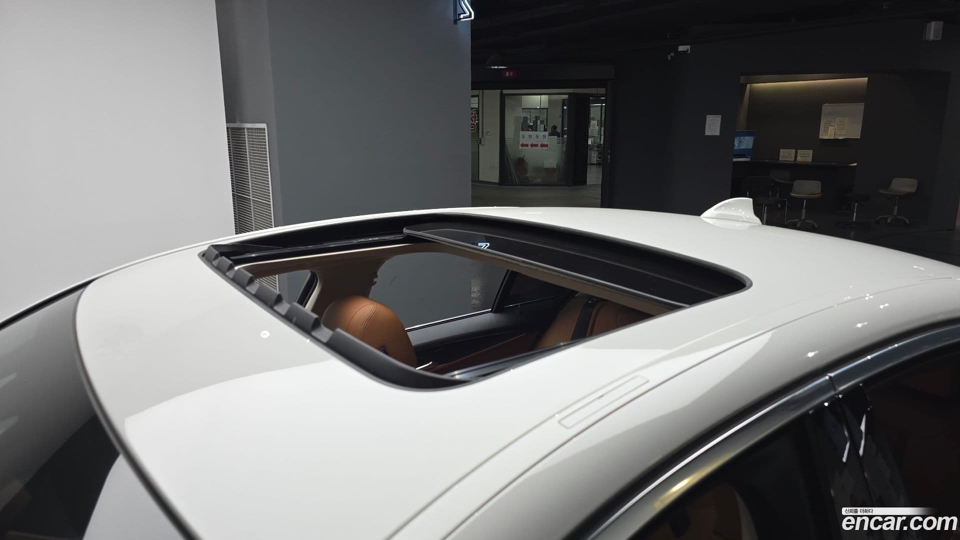 Main__Slider__Photo:5-Series BMW 2020.4-27