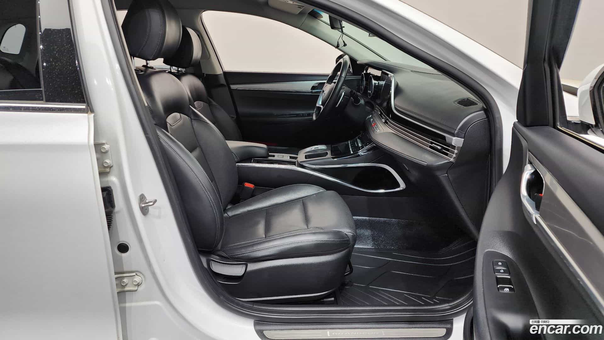 Grandeur Hyundai 2022.7-OPTION-015