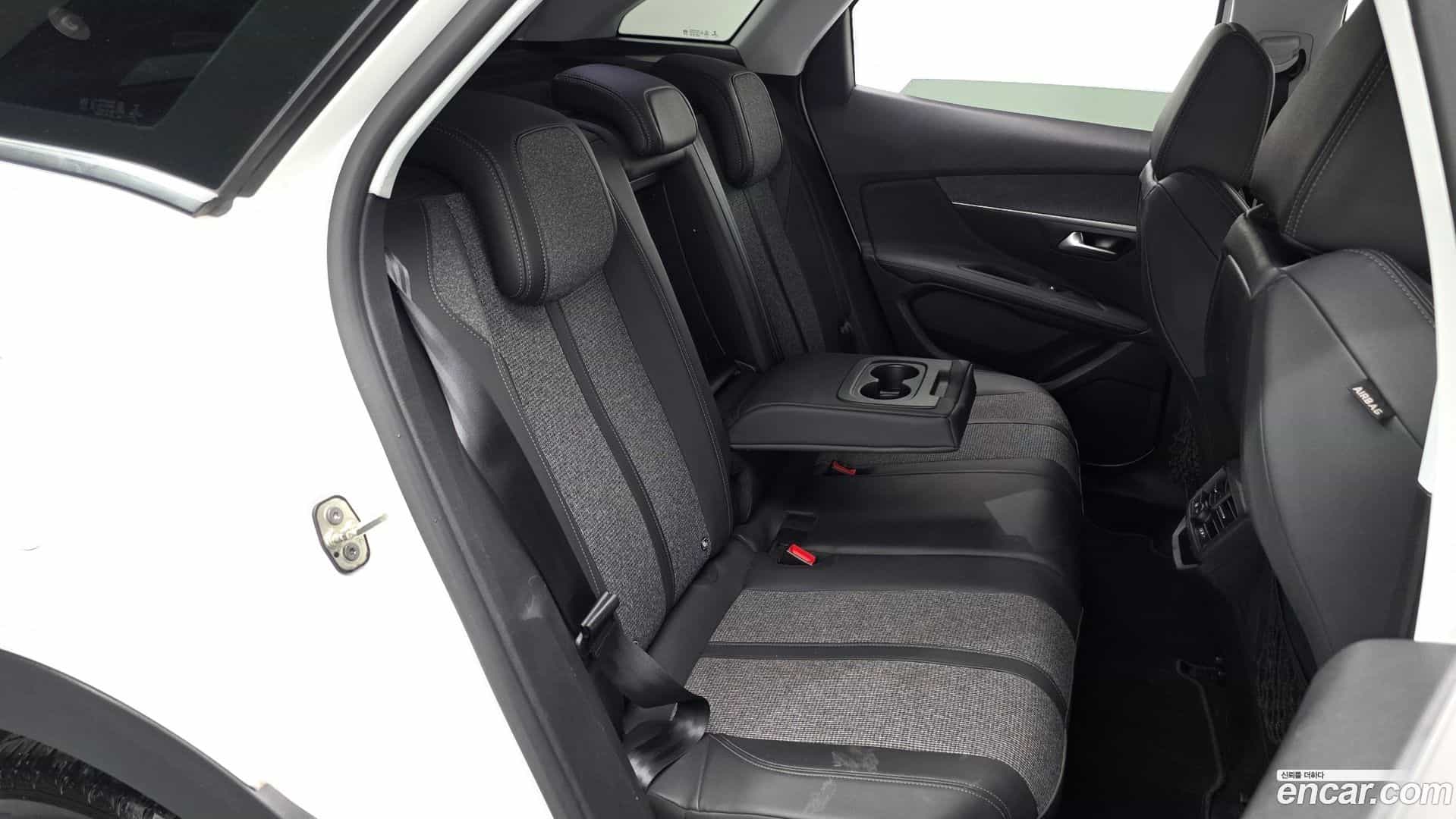 3008 Peugeot 2019.11-OPTION-015