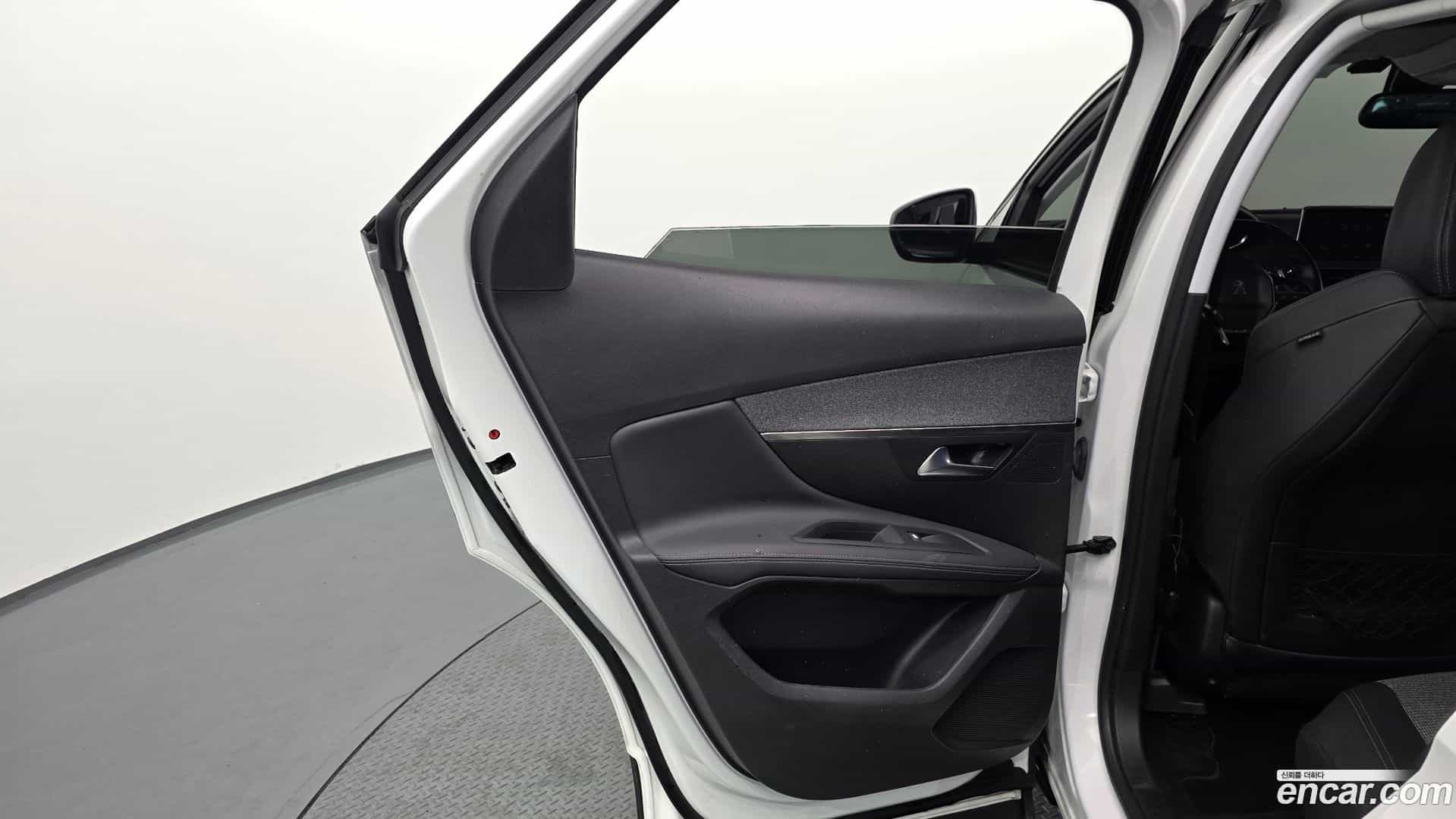 3008 Peugeot 2019.11-INNER-035