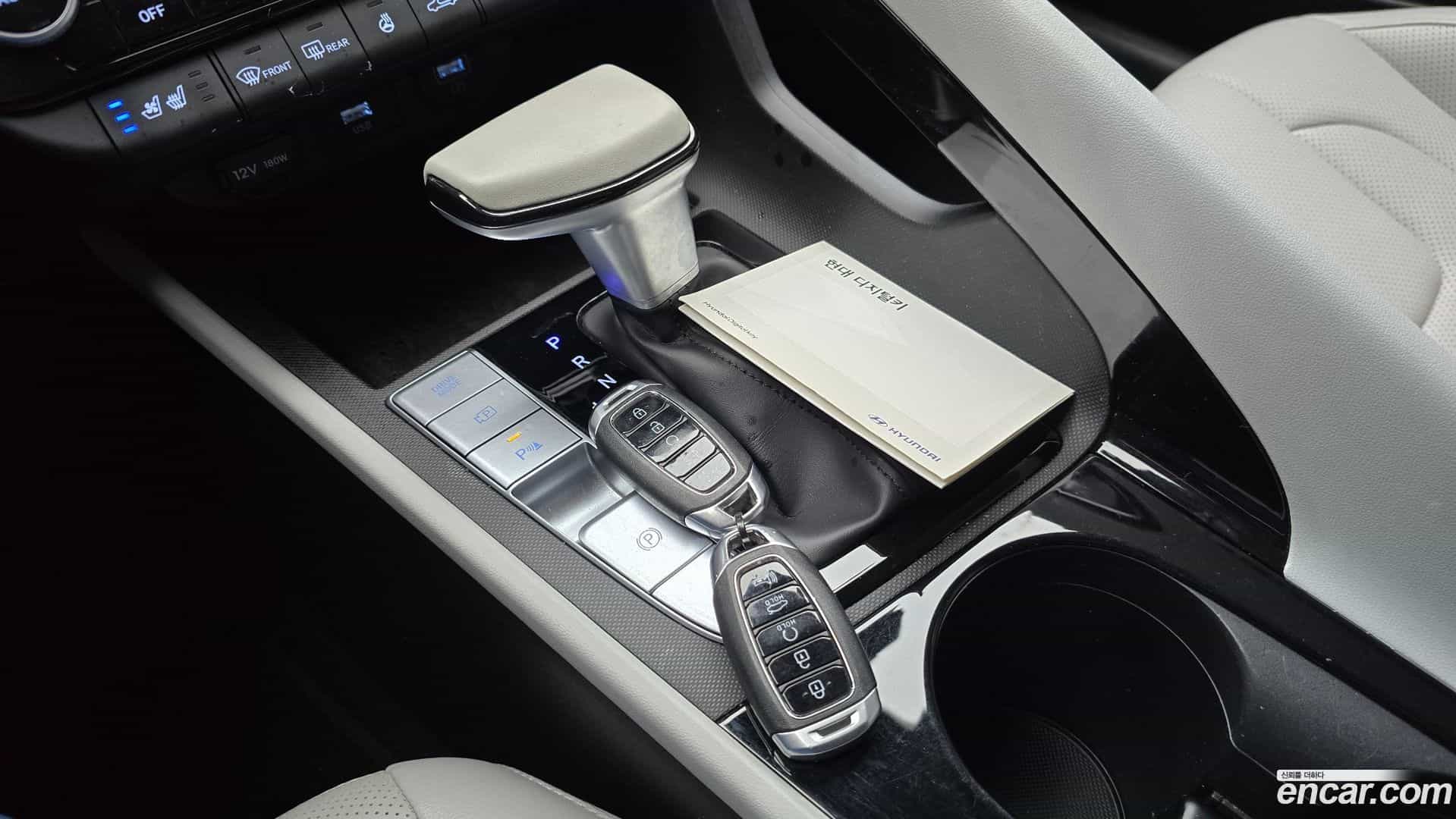 AVANTE Hyundai 2021.11-INNER-009