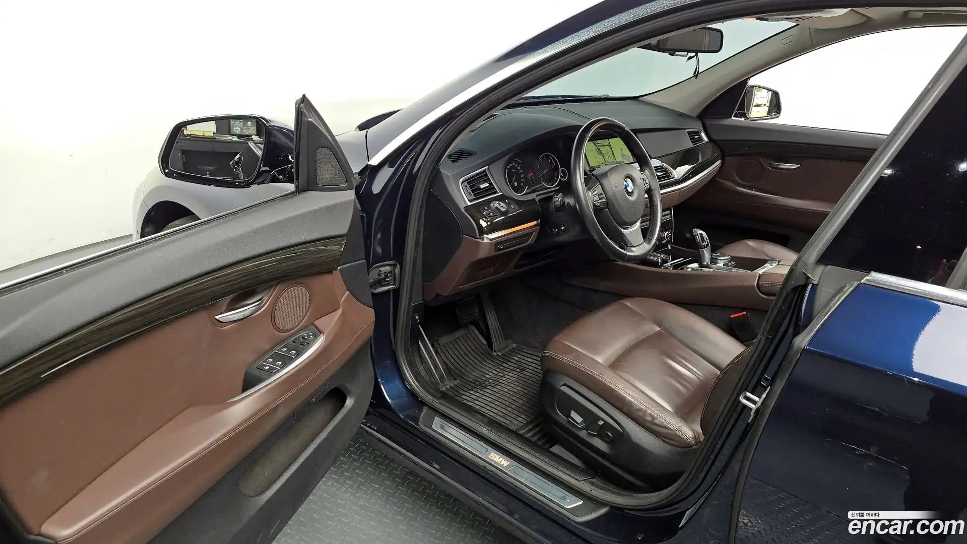 Gran Turismo BMW 2016.1-INNER-010