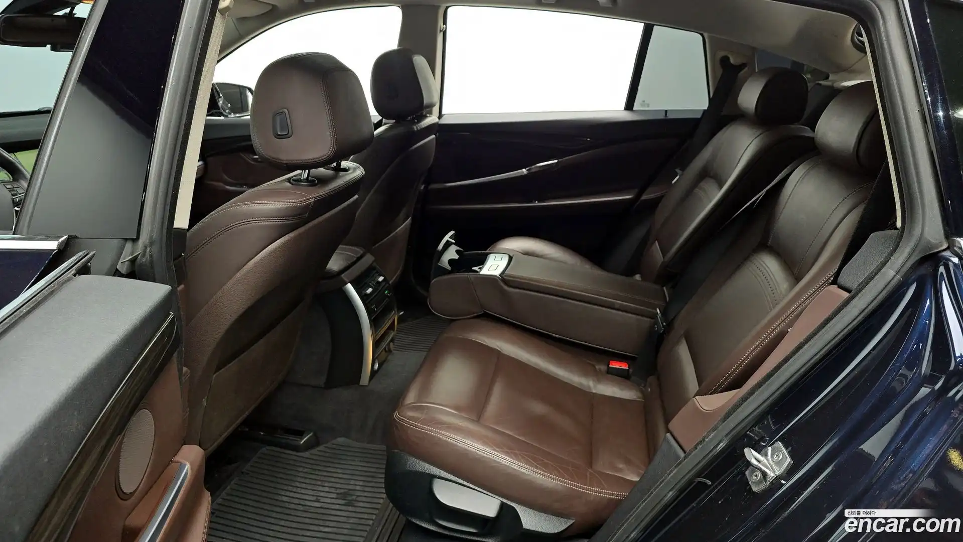 Gran Turismo BMW 2016.1-INNER-036