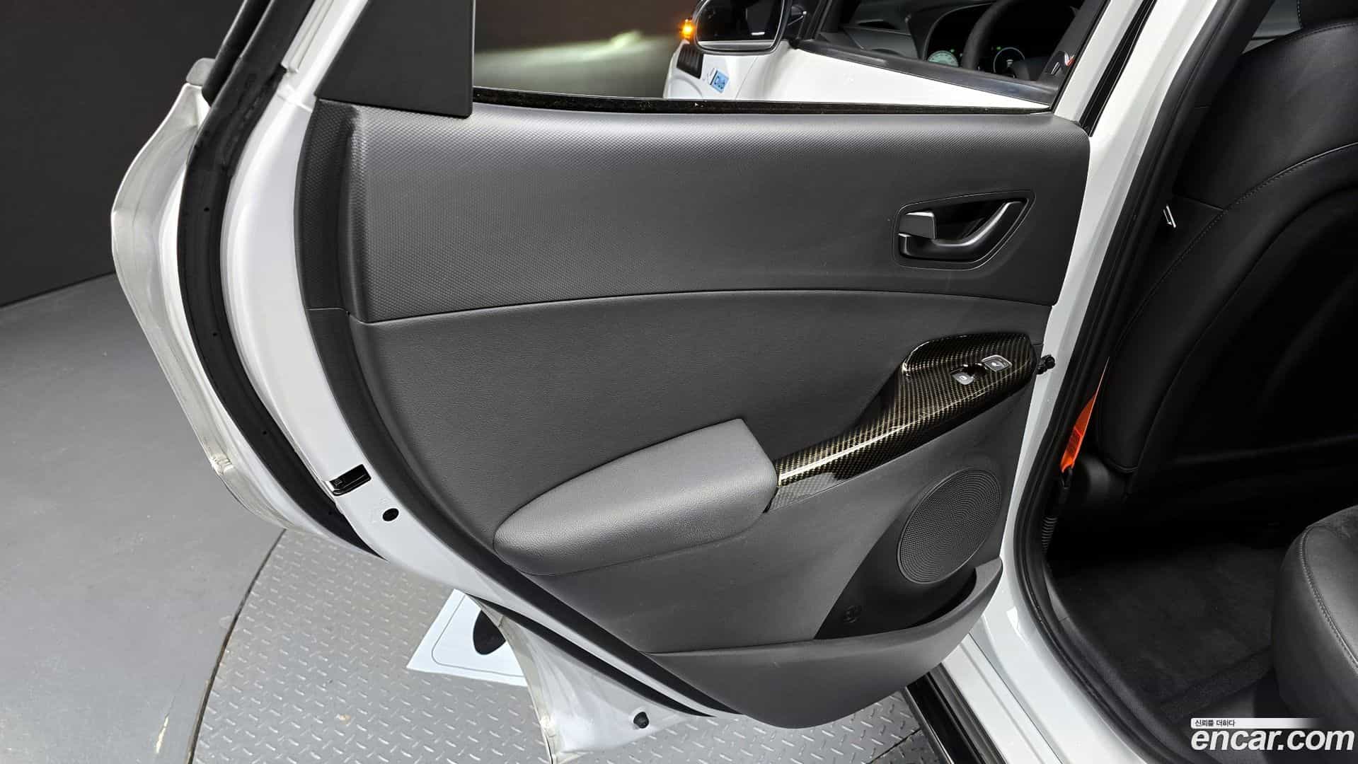Kona Hyundai 2021.7-INNER-035