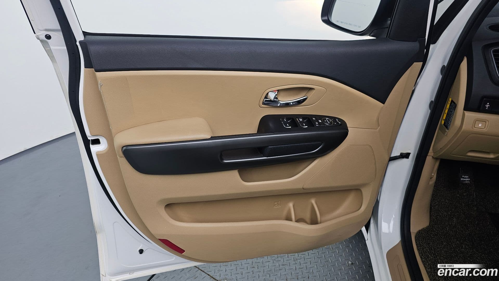 Main__Slider__Photo:Canival Kia 2020.5-23