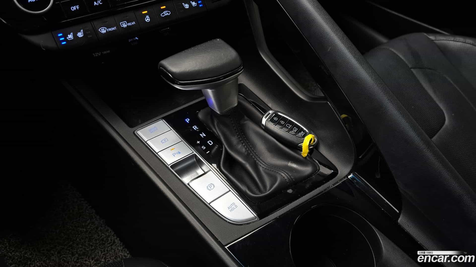 AVANTE Hyundai 2020.4-INNER-009