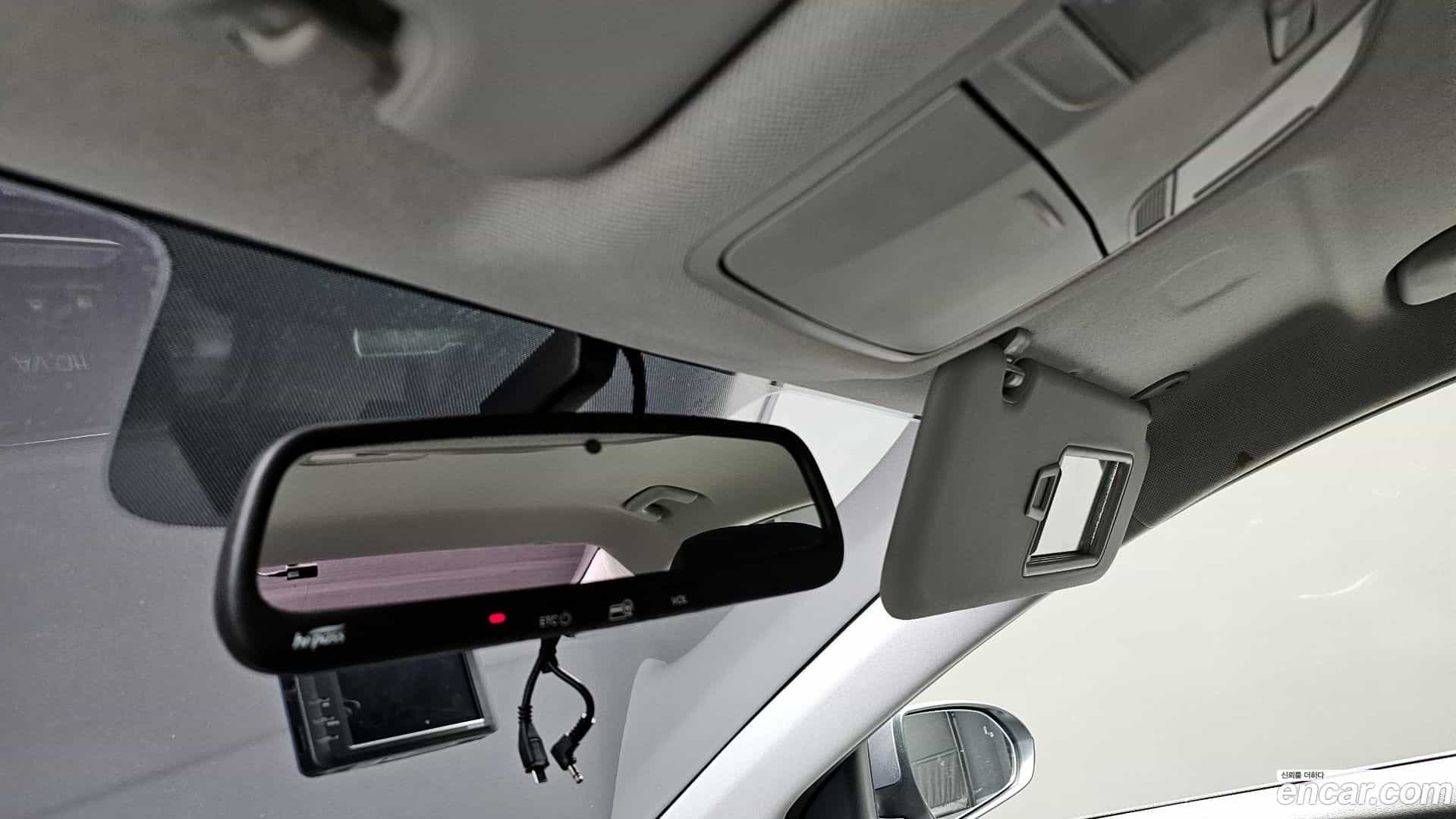 AVANTE Hyundai 2017.8-OPTION-040