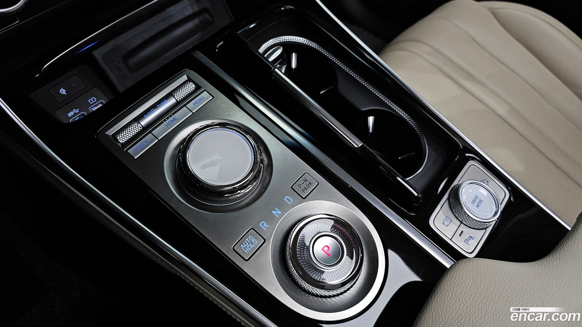 Main__Slider__Photo:GV80 Genesis 2023.2-8