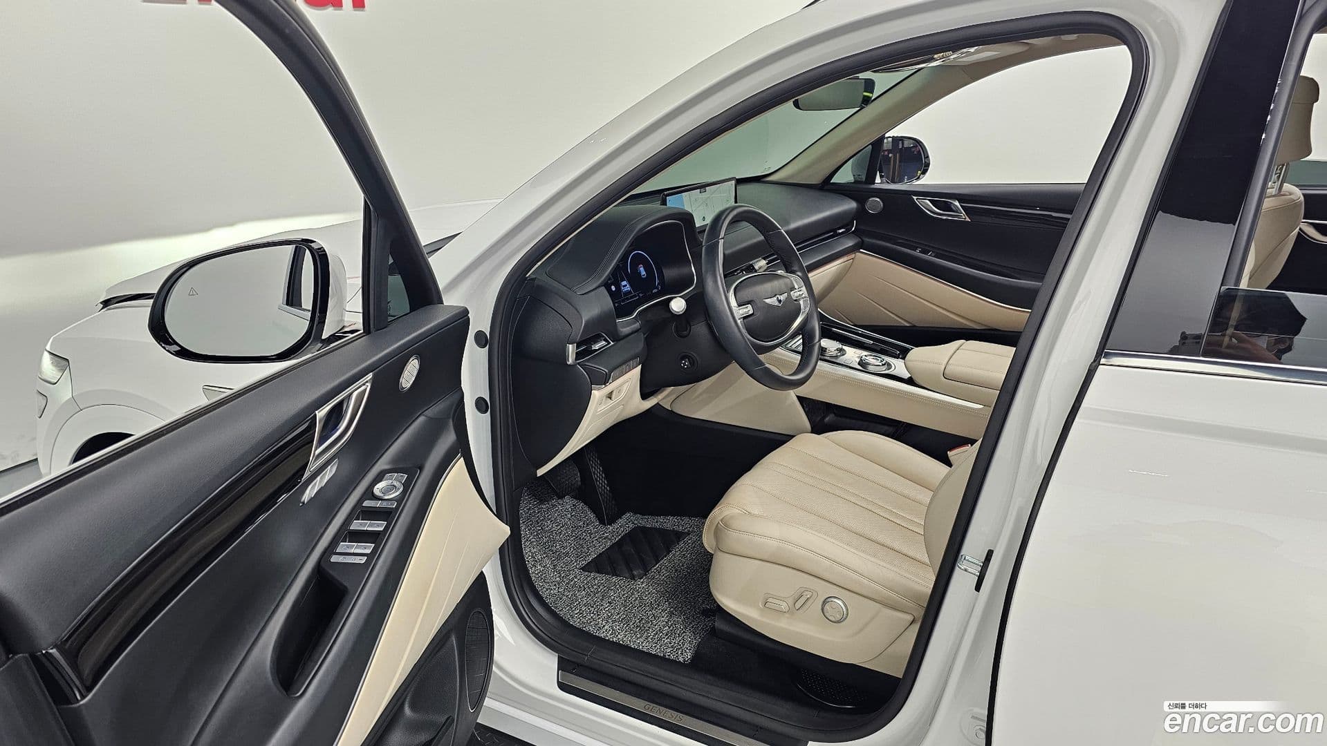 Main__Slider__Photo:GV80 Genesis 2023.2-9