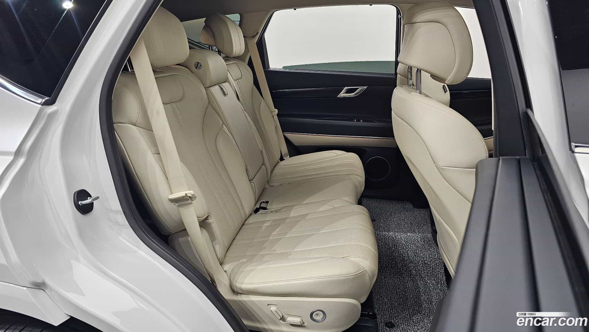 GV80 Genesis 2023.2-INNER-036
