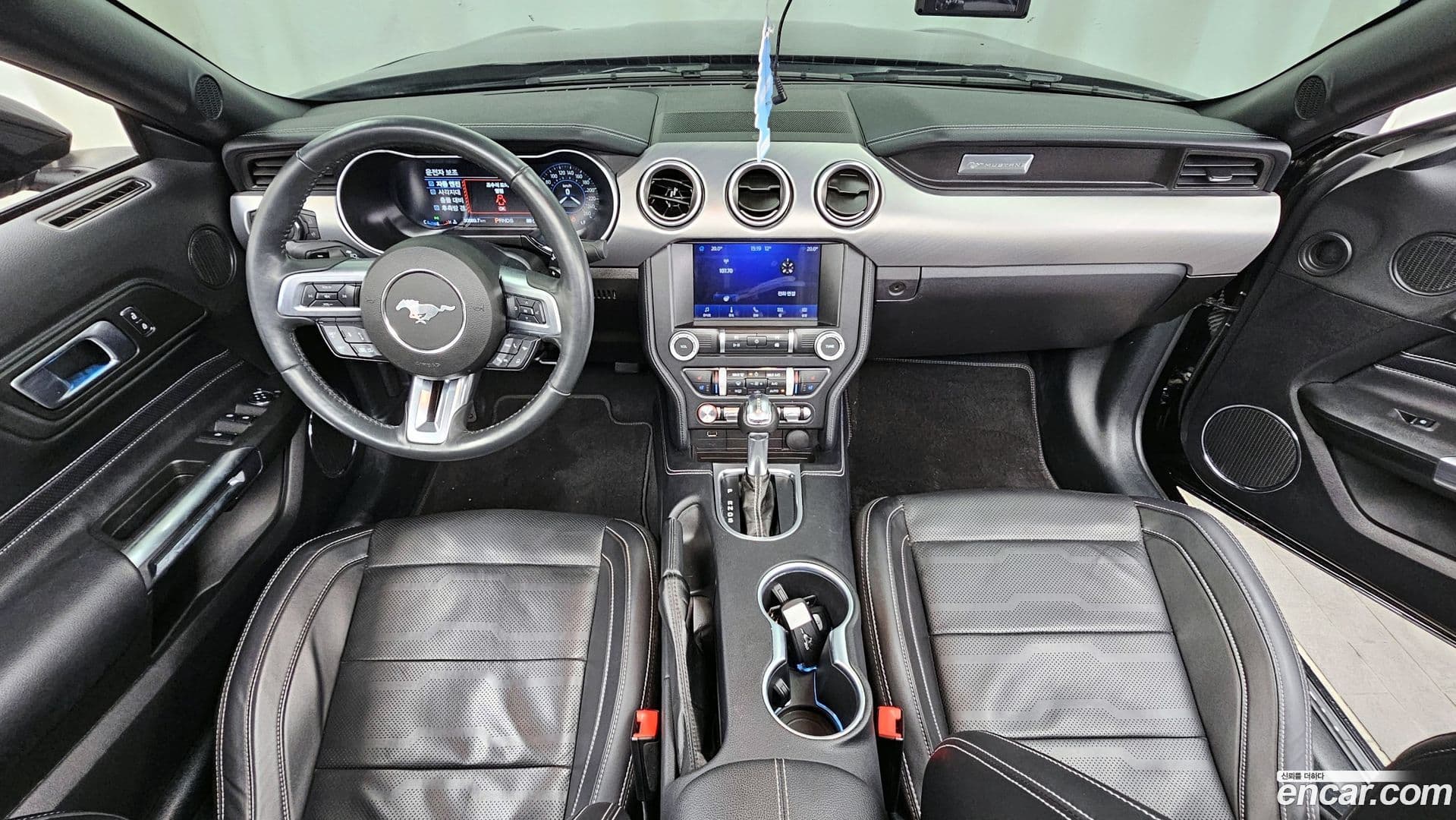 Main__Slider__Photo:Mustang Ford 2023.8-6