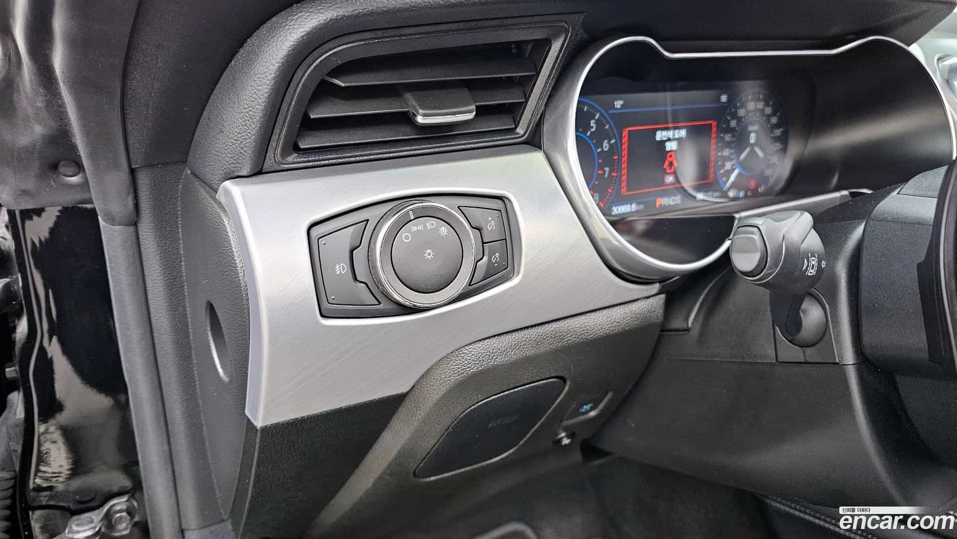 Mustang Ford 2023.8-OPTION-020