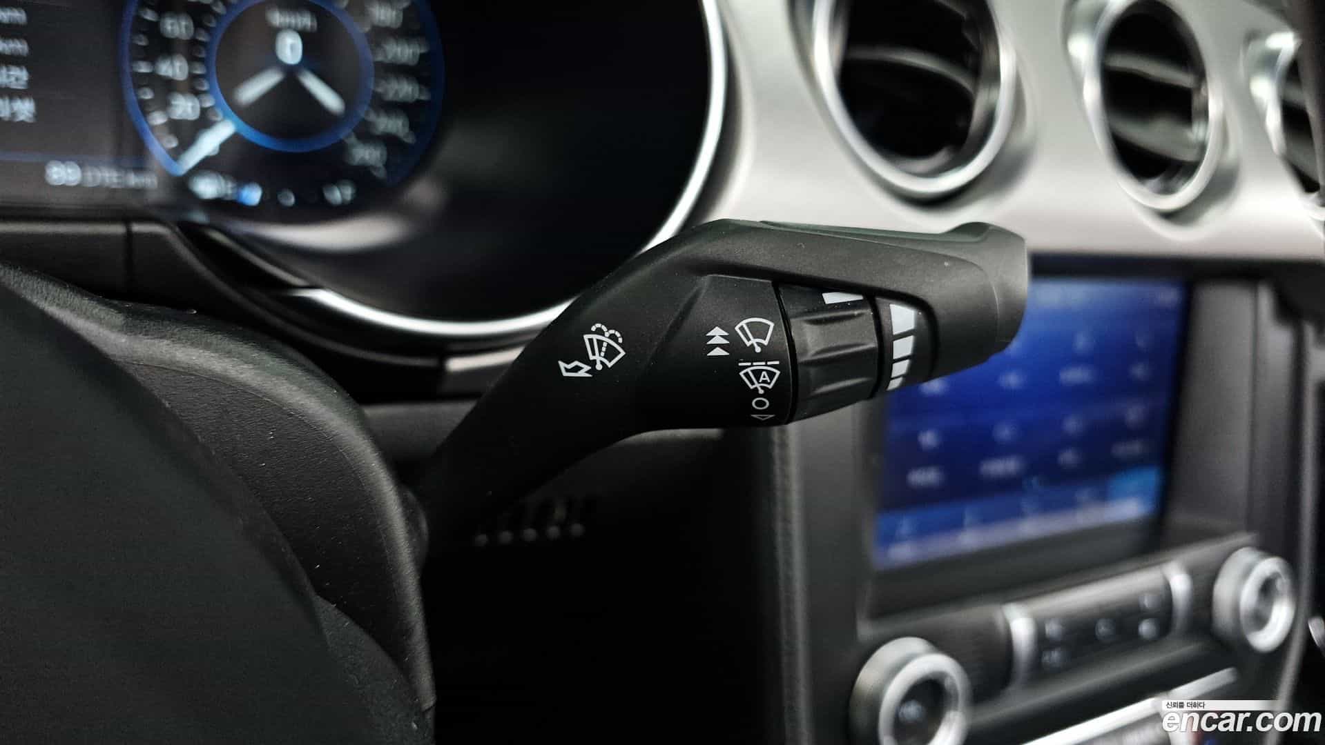 Mustang Ford 2023.8-OPTION-043
