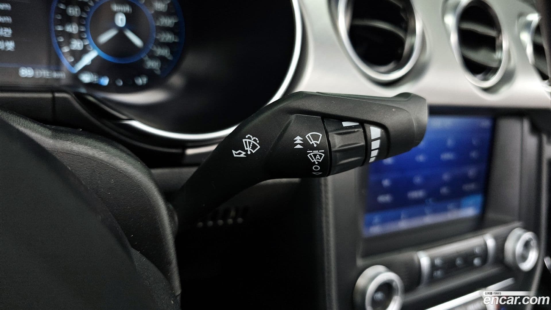 Main__Slider__Photo:Mustang Ford 2023.8-28