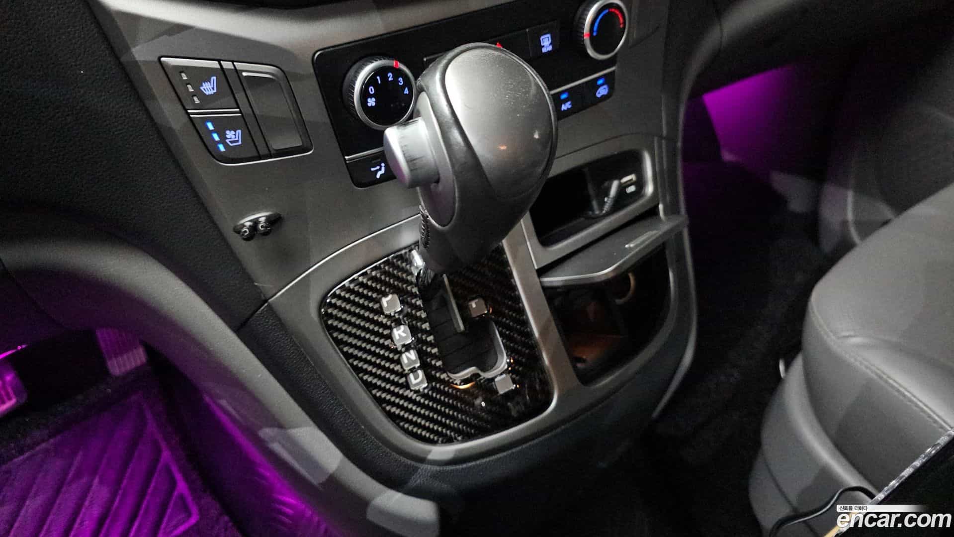 Starex Hyundai 2018.4-INNER-009
