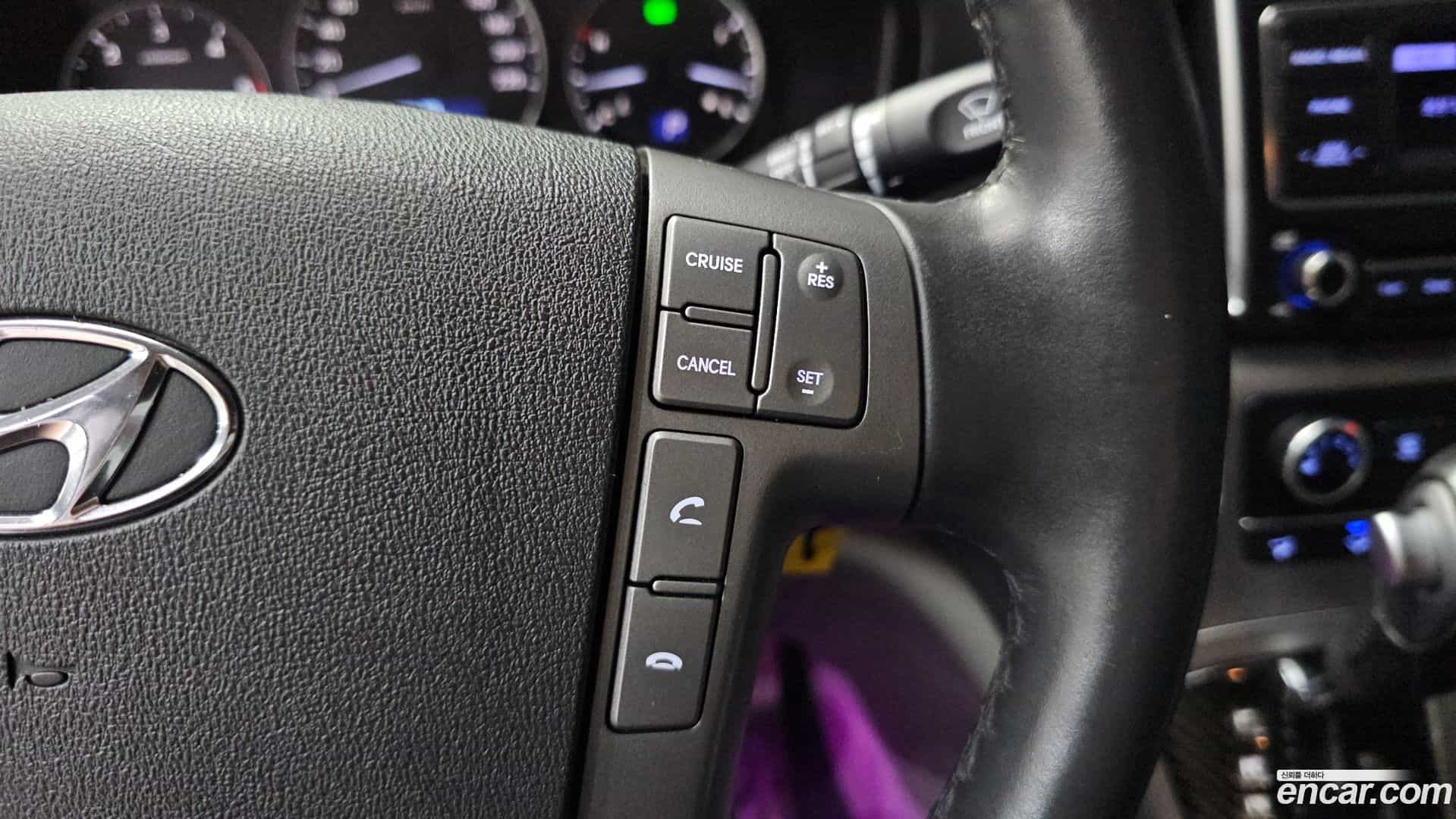 Starex Hyundai 2018.4-OPTION-021