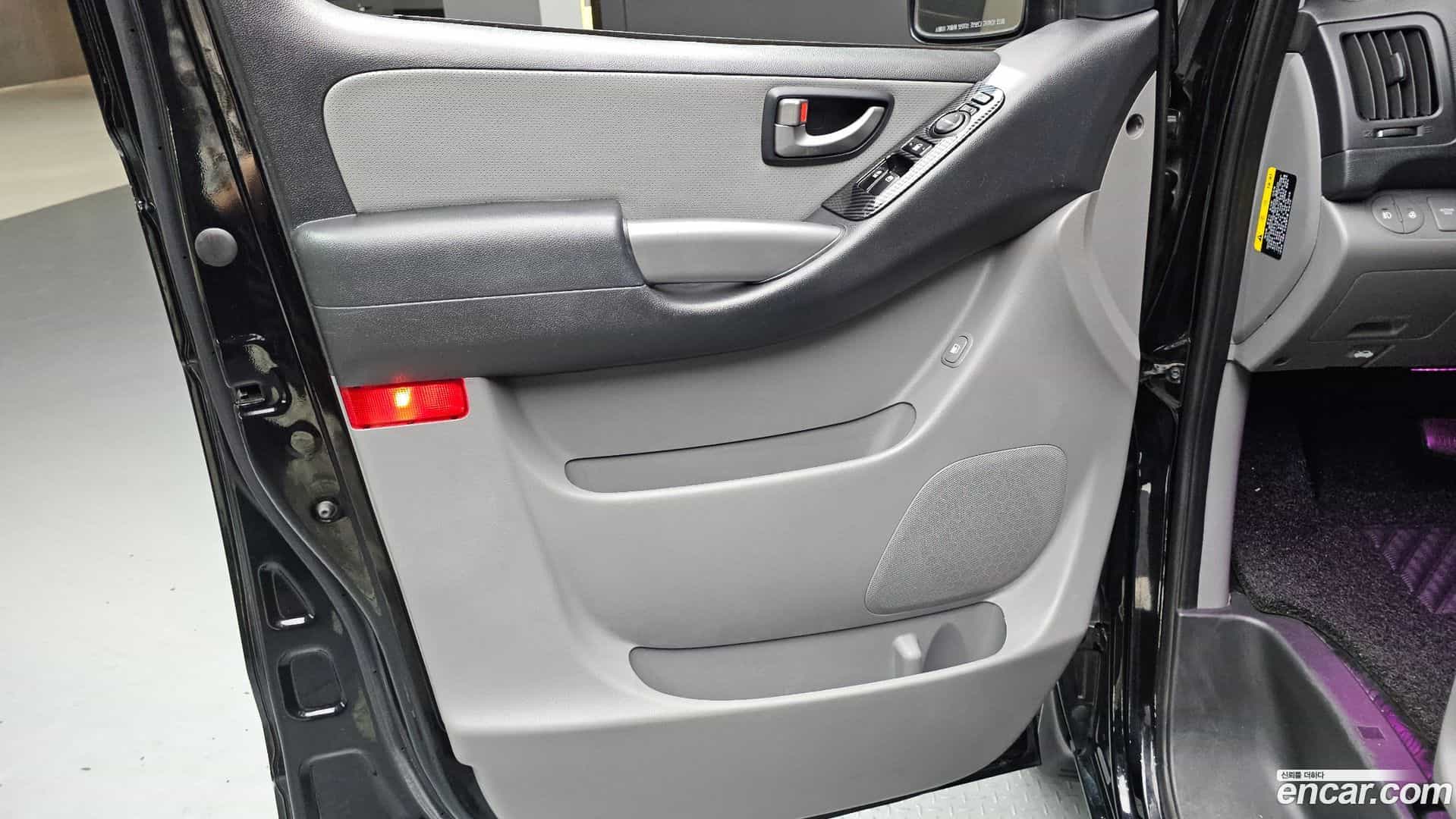 Starex Hyundai 2018.4-INNER-034
