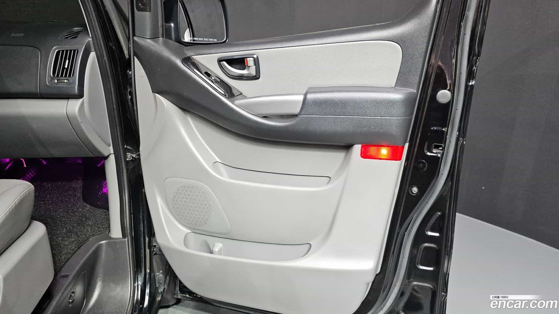 Starex Hyundai 2018.4-INNER-035