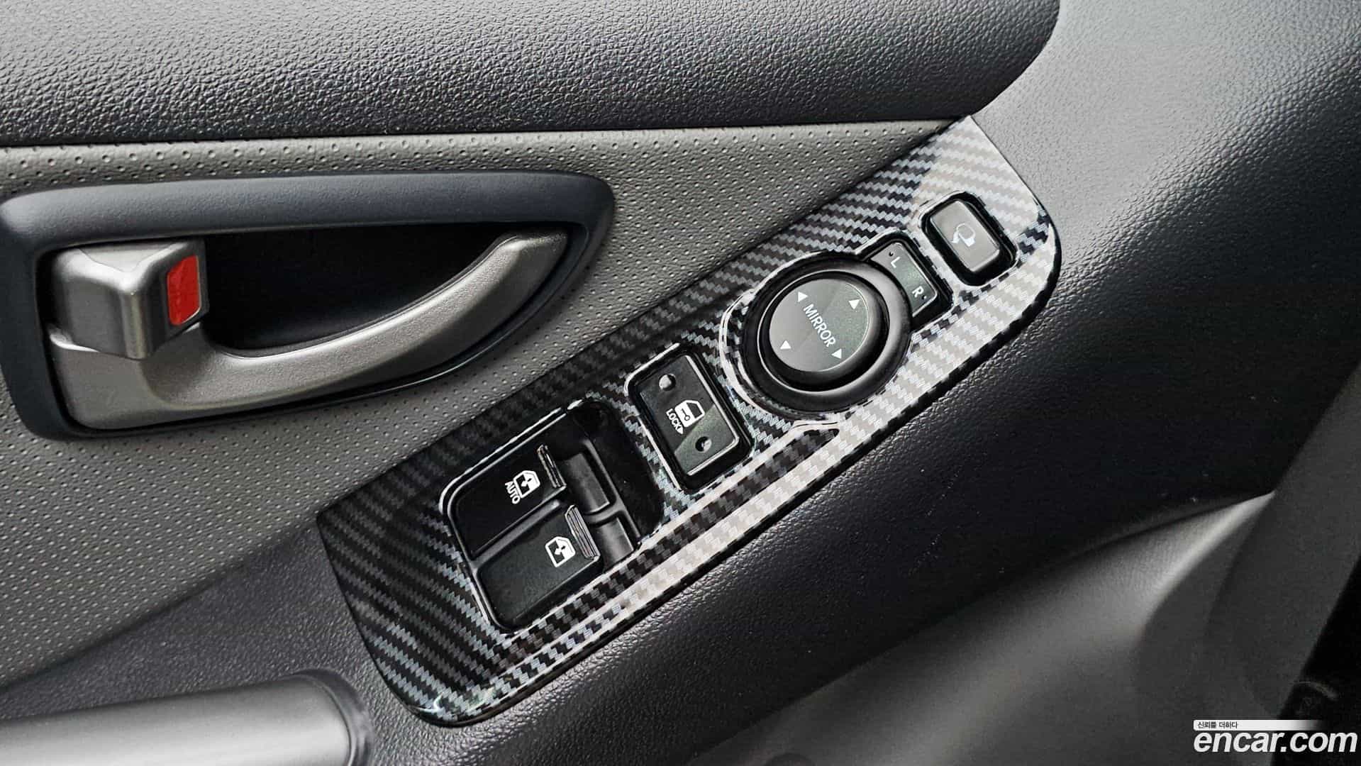 Starex Hyundai 2018.4-OPTION-042