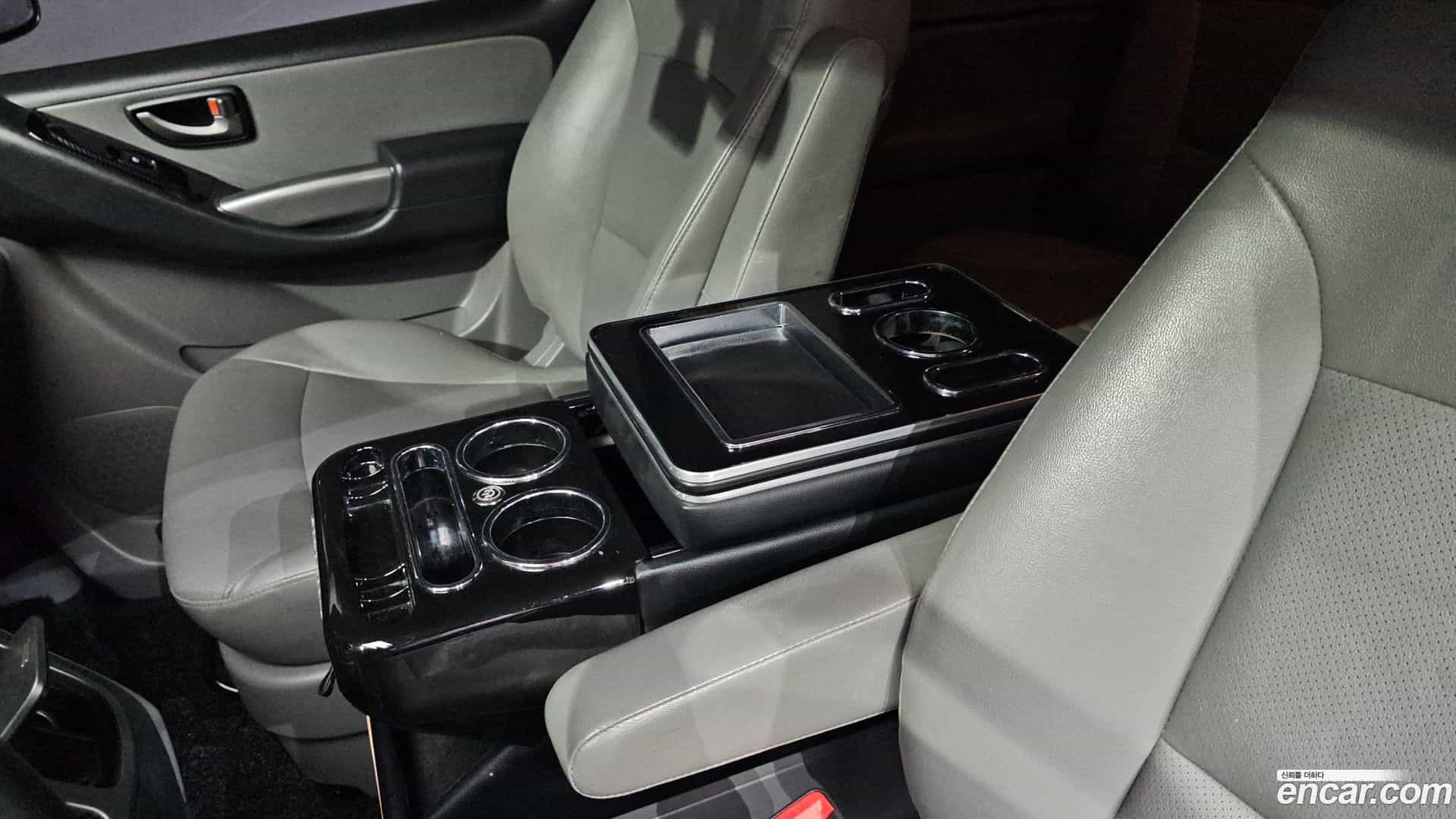 Starex Hyundai 2018.4-OPTION-043