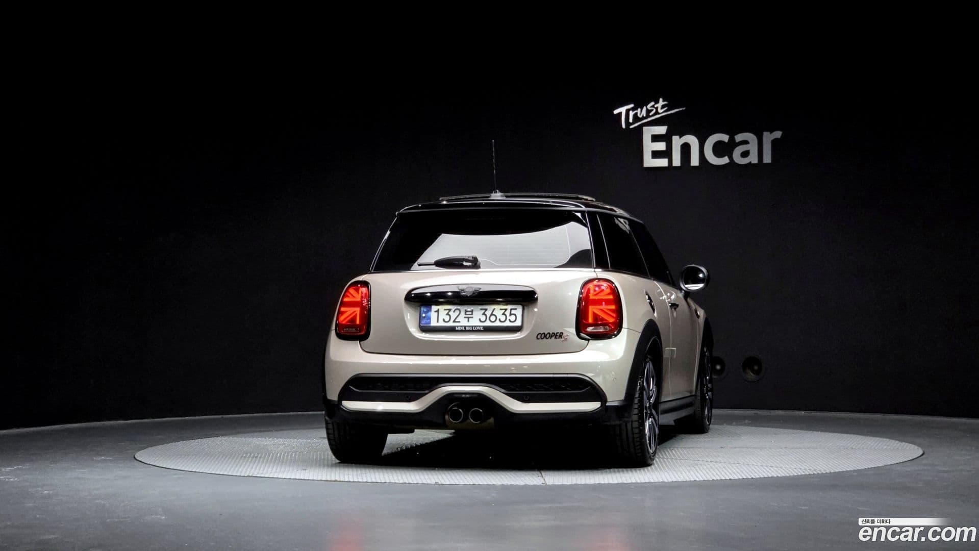 Main__Slider__Photo:Cooper Mini 2023.7-3