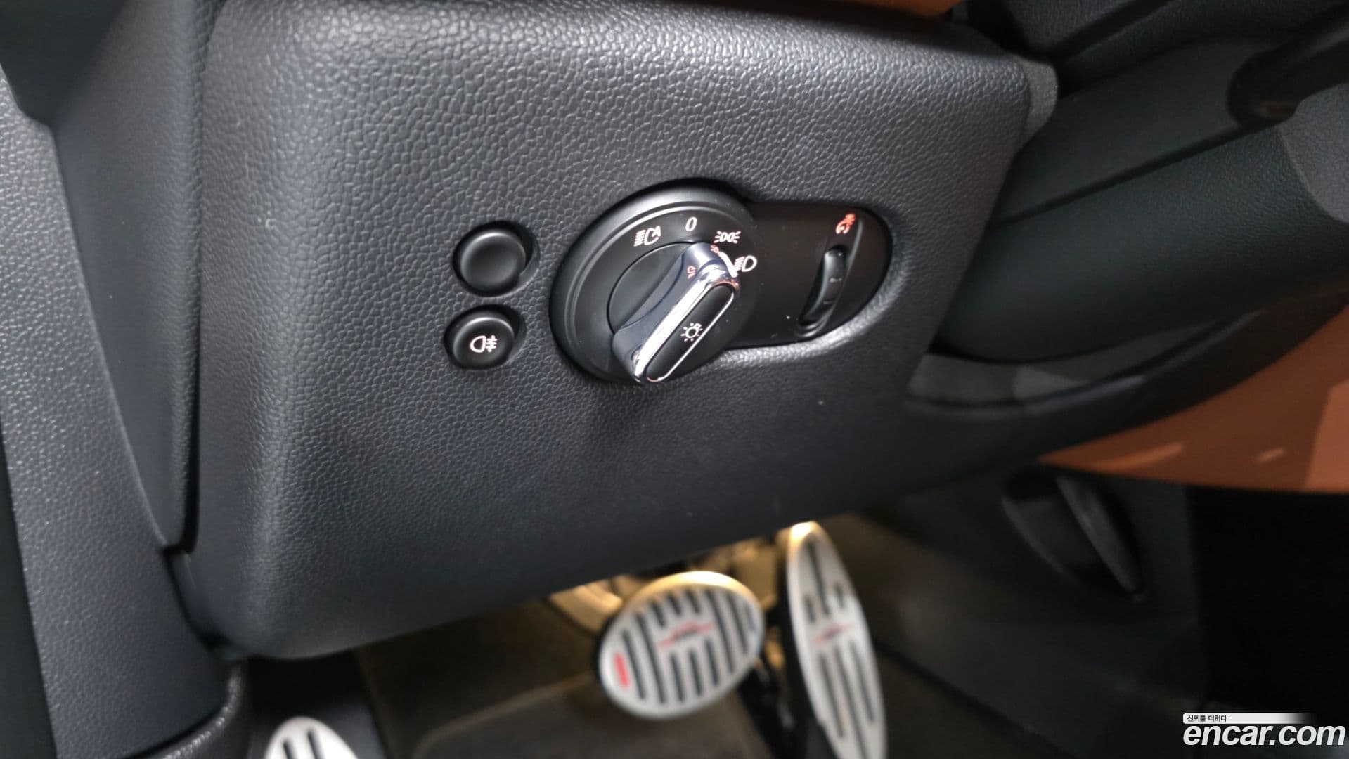 Main__Slider__Photo:Cooper Mini 2023.7-17