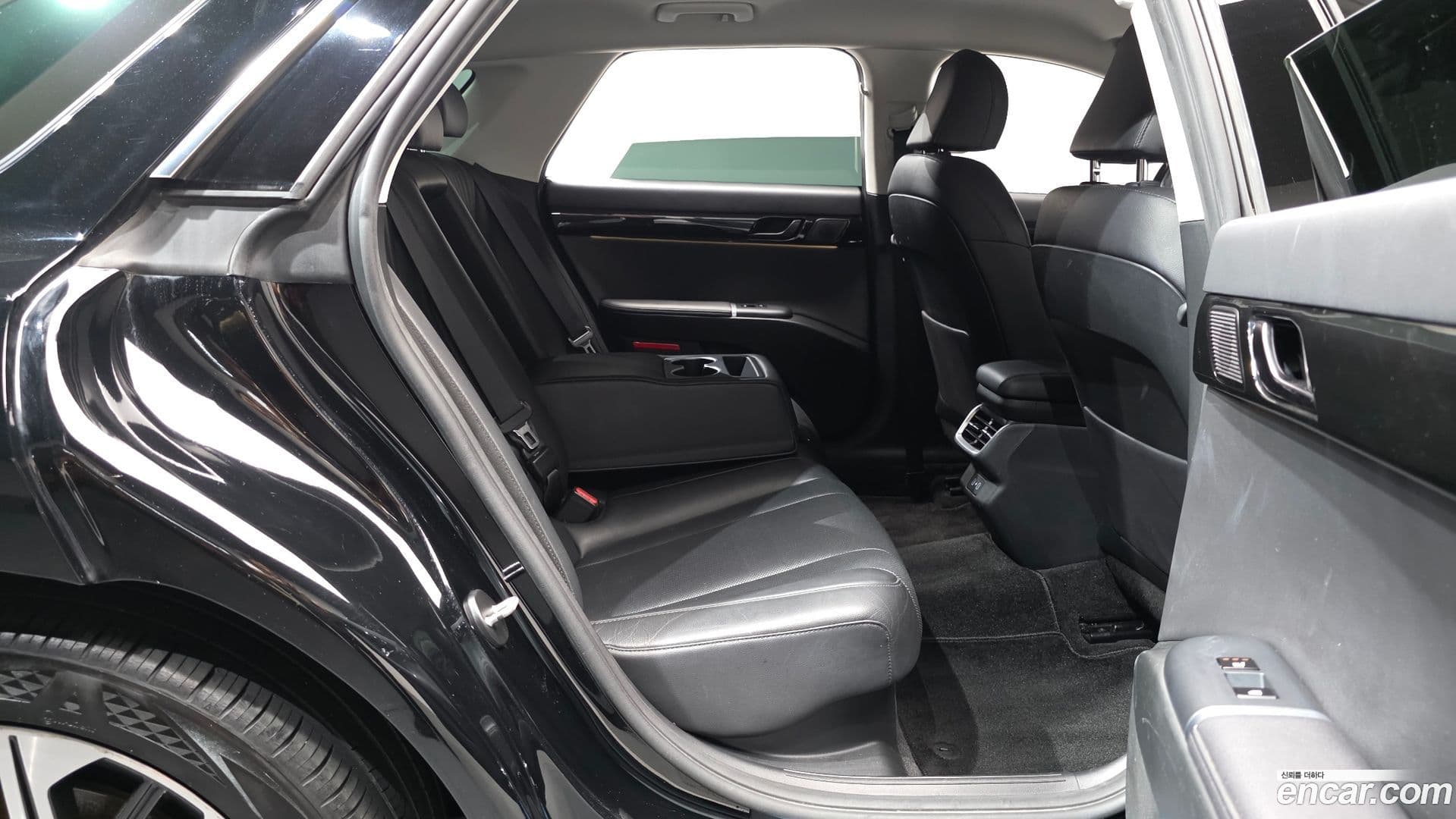Main__Slider__Photo:Grandeur Hyundai 2023.3-10