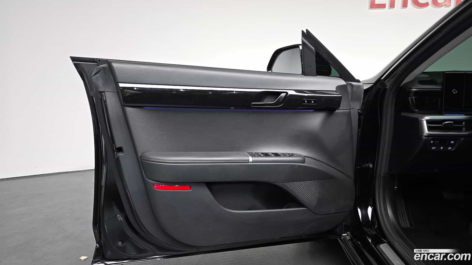 Grandeur Hyundai 2023.3-INNER-034