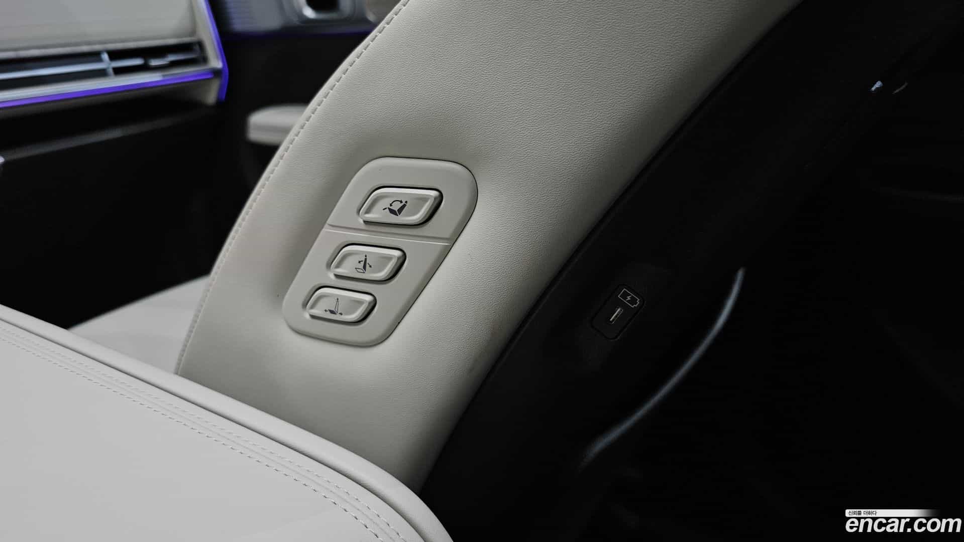 Santafe Hyundai 2023.11-OPTION-042