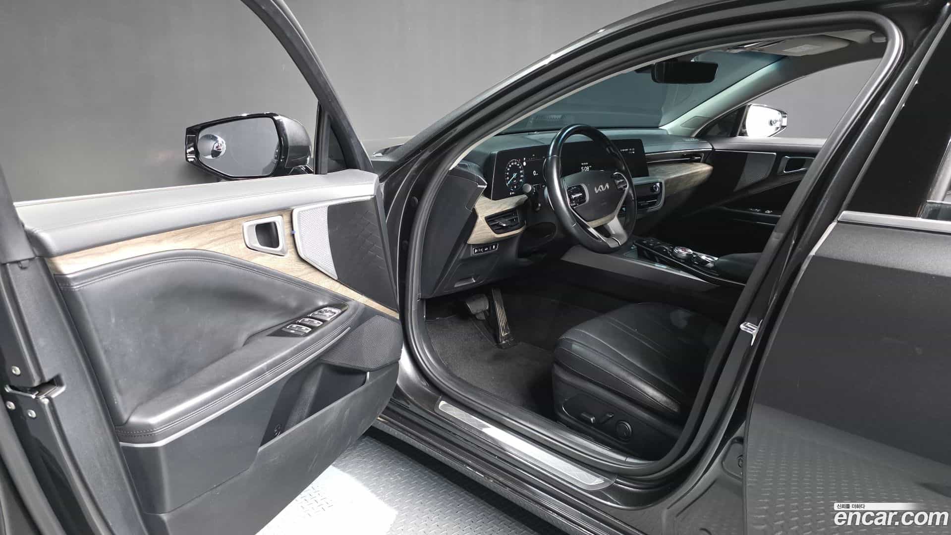 K8 Kia 2021.10-INNER-010