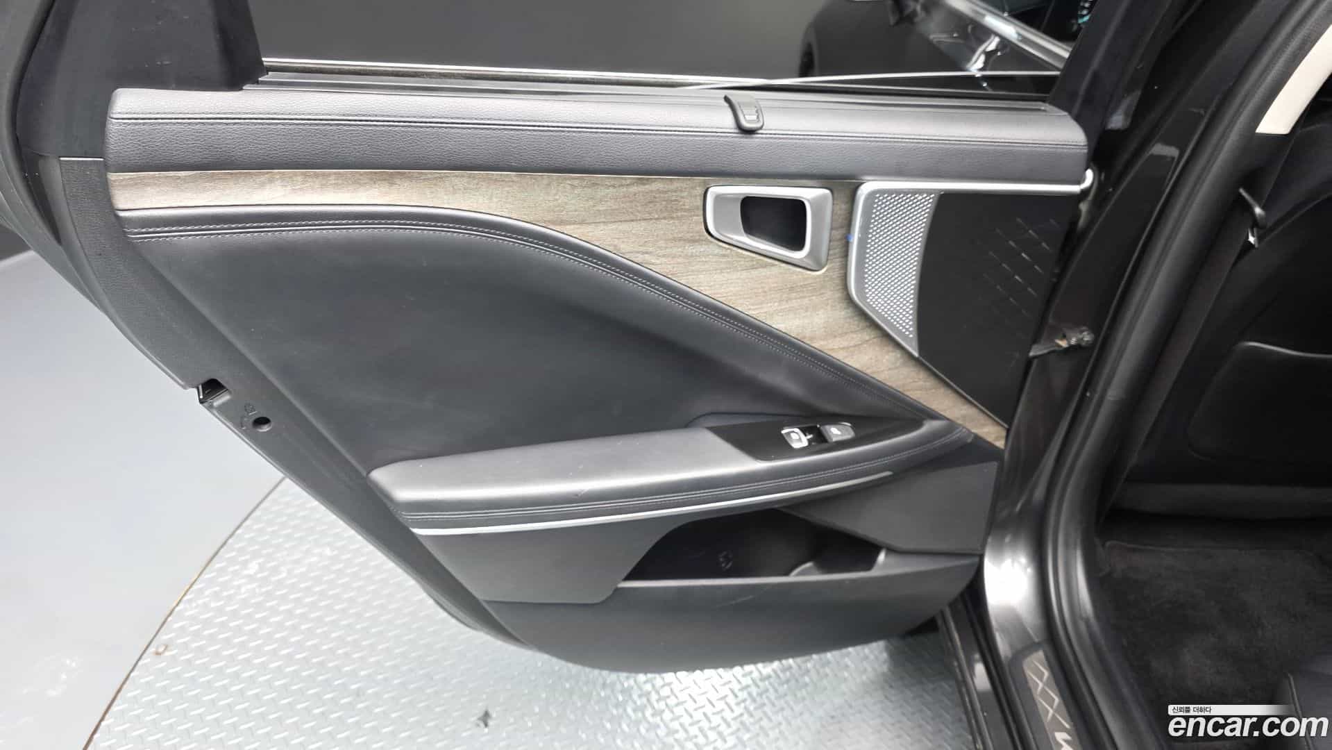 K8 Kia 2021.10-INNER-035