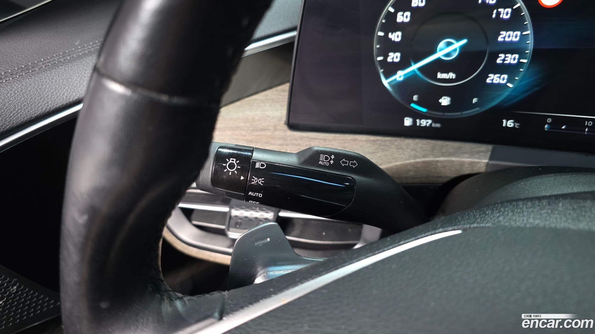 Main__Slider__Photo:K8 Kia 2021.10-27