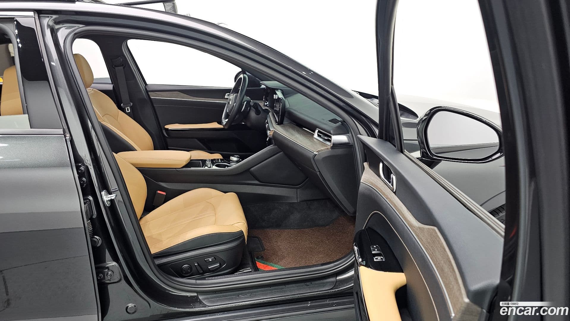 Main__Slider__Photo:K5 Kia 2020.2-10