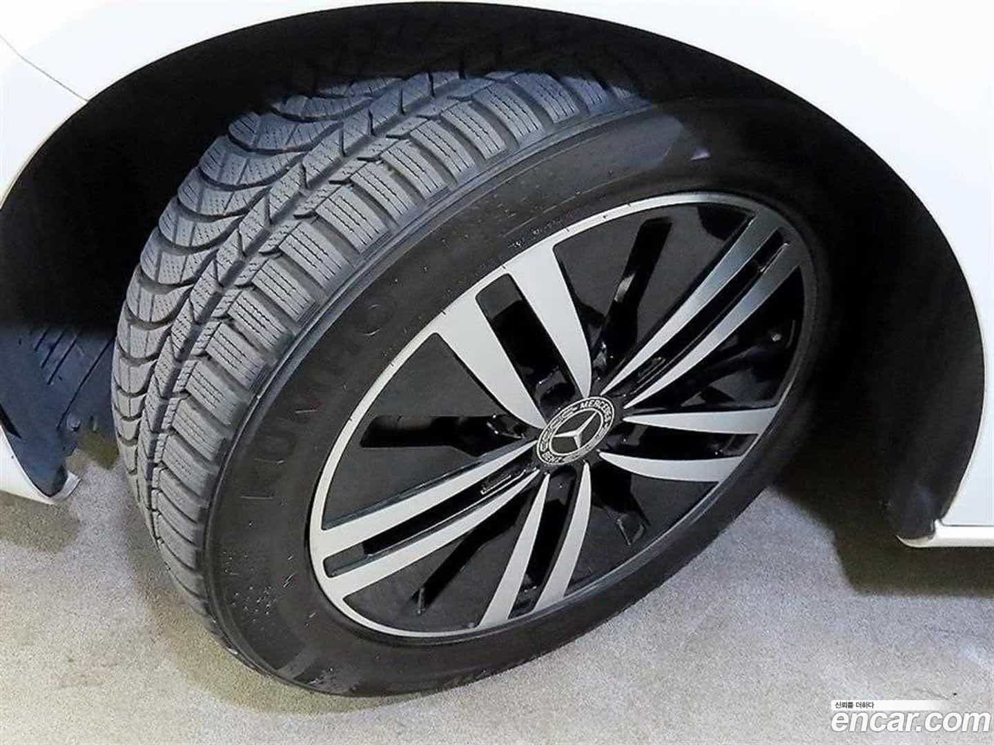 A-Class Mercedes-Benz 2022.4-OPTION-023