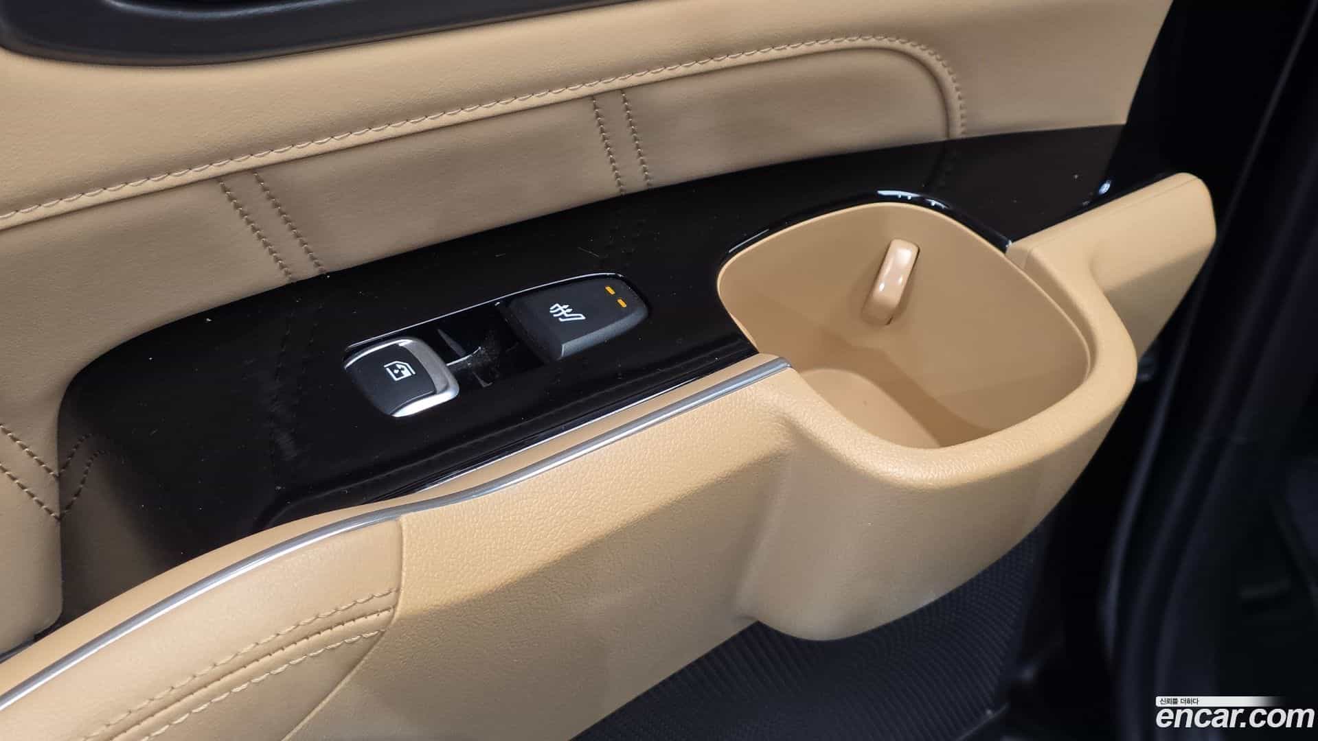 Sorento Kia 2023.6-OPTION-015