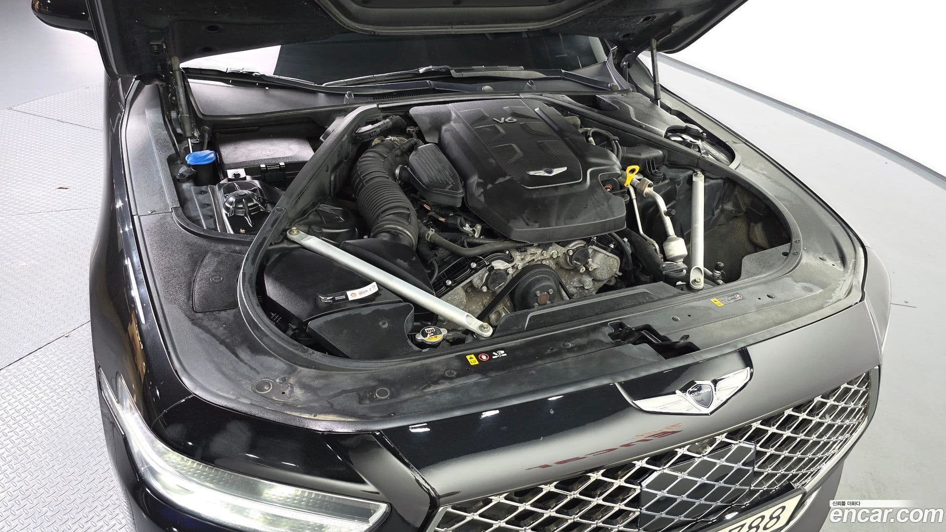 Main__Slider__Photo:G90 Genesis 2019.5-5