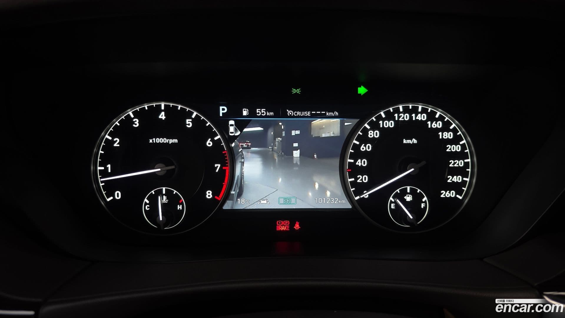 Main__Slider__Photo:G90 Genesis 2019.5-7