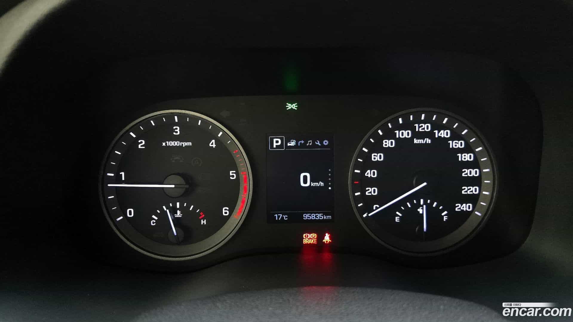 Tucson Hyundai 2017.6-INNER-008