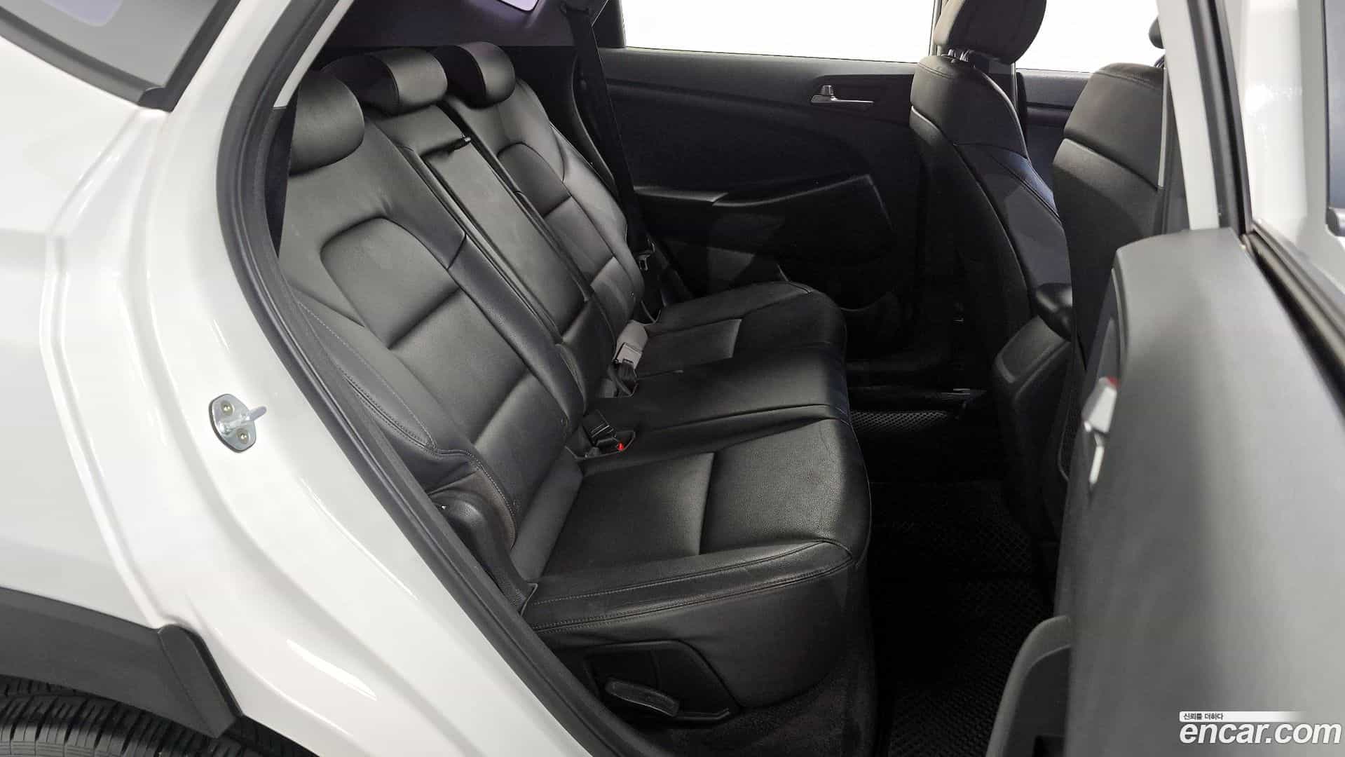Tucson Hyundai 2017.6-OPTION-015