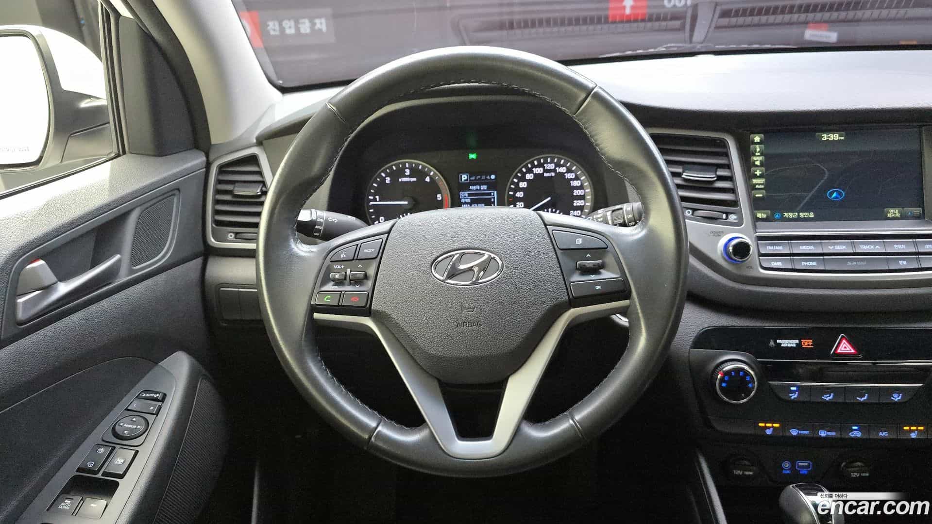 Tucson Hyundai 2017.6-OPTION-017